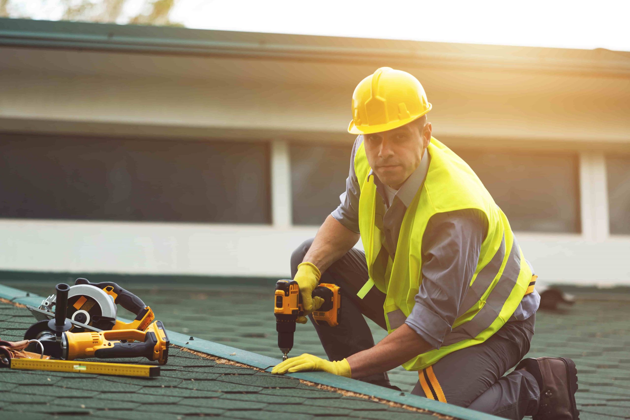 The 3 Things That Every Homeowner Needs in a Roofer